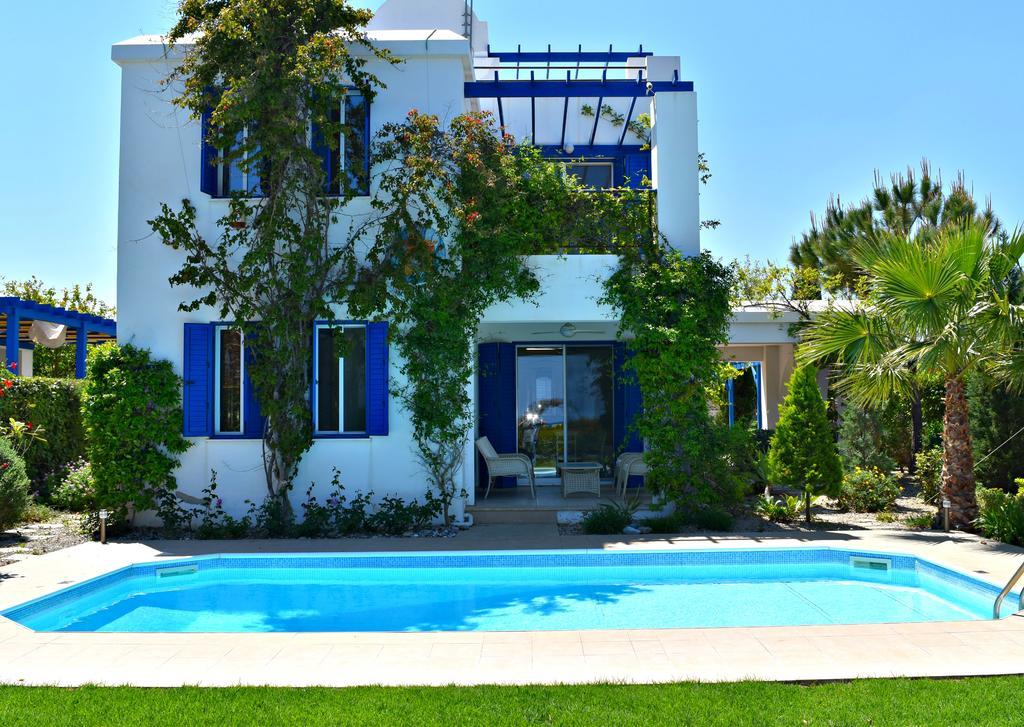 Latchi Beach Front Villa - Private Heated Pool - Amazing Uninterrupted Sea Views Polis Bagian luar foto