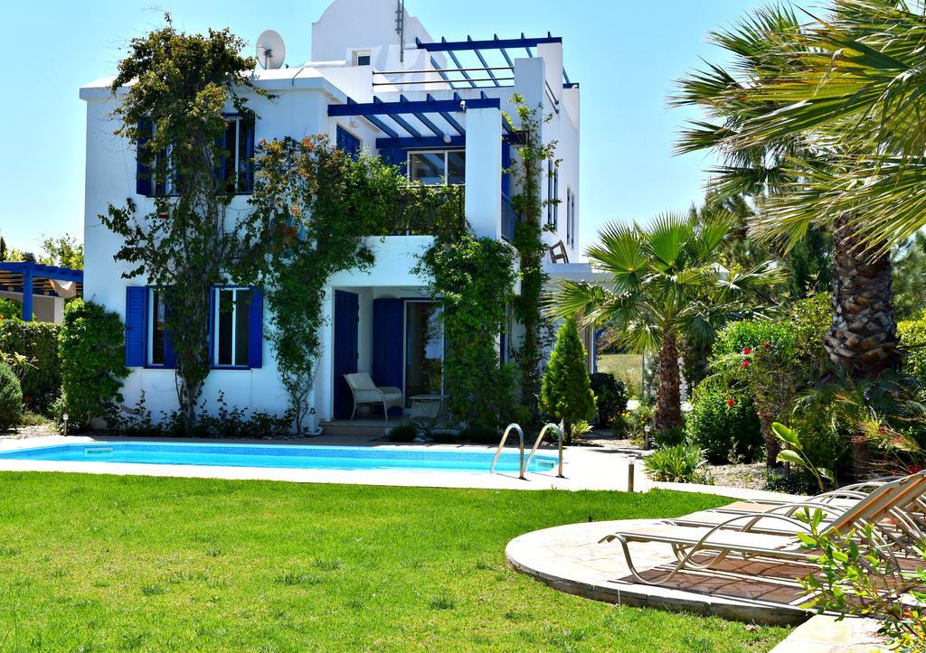 Latchi Beach Front Villa - Private Heated Pool - Amazing Uninterrupted Sea Views Polis Bagian luar foto